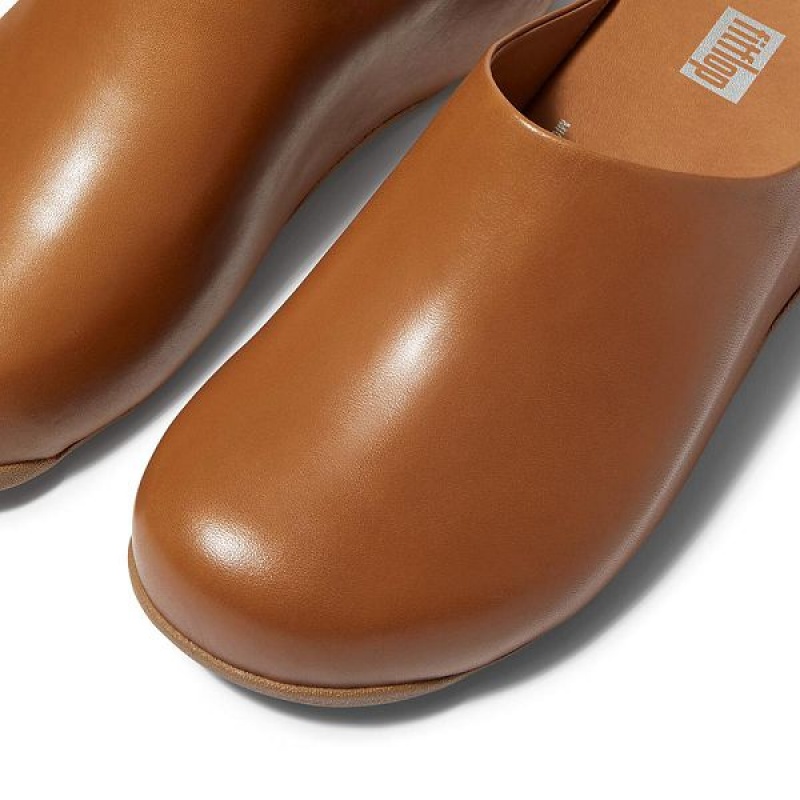 Women's FitFlop Shuv Leather Clogs Light Brown | 650RTLDUZ